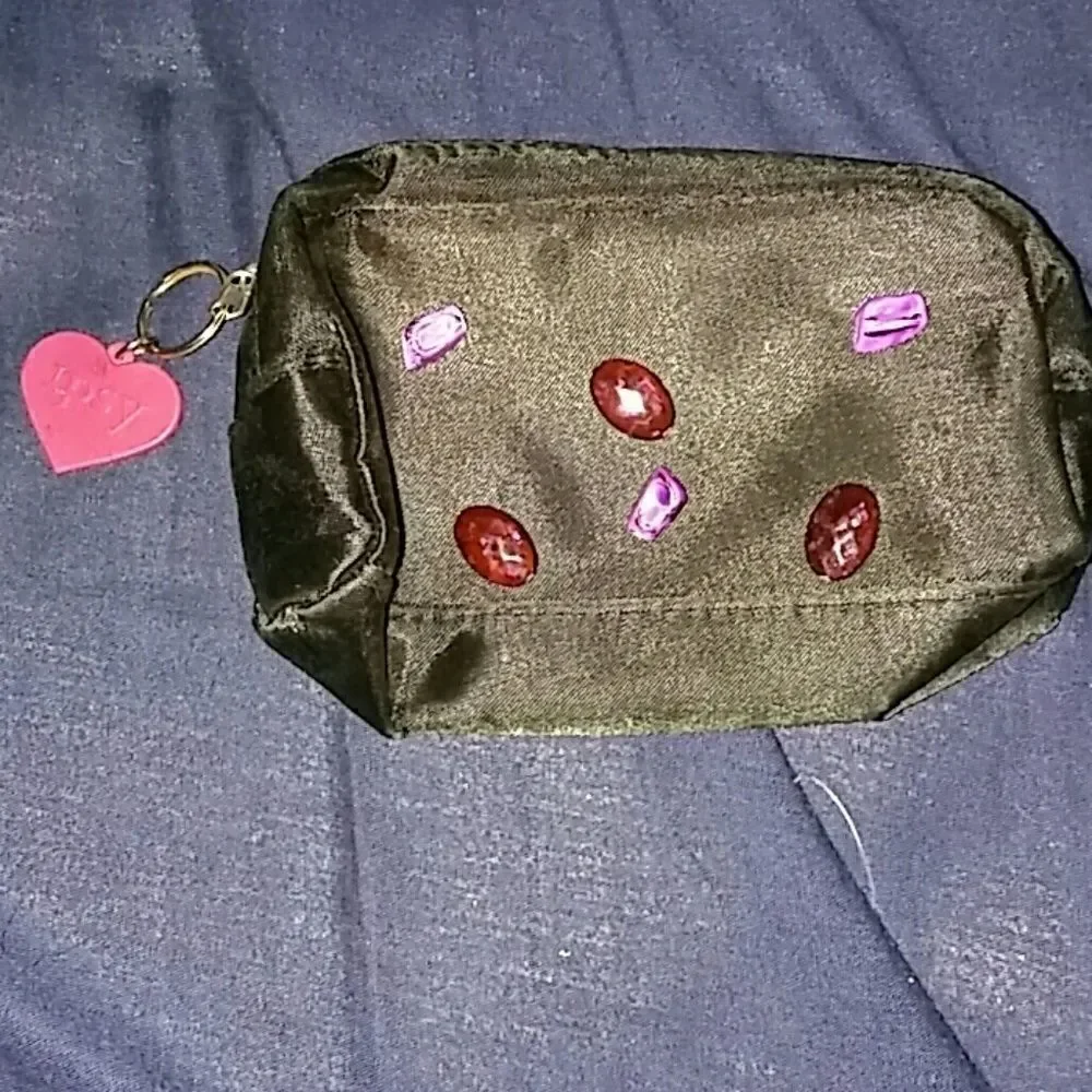 2 hand/makeup bags *randomized *